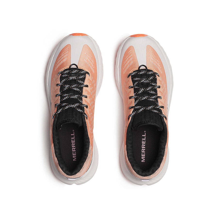 damskie buty do biegania w terenie agility peak 5 w kolorze łososiowym