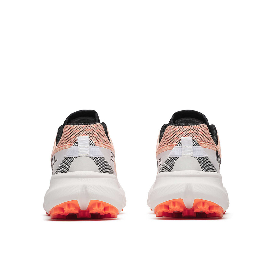 damskie buty do biegania w terenie agility peak 5 w kolorze łososiowym